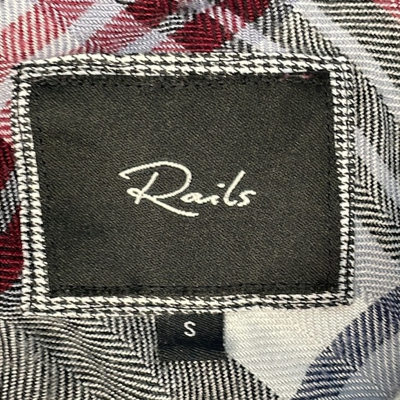 Rails Hunter Plaid Button Front Long Sleeve Shirt Flannel Burgundy Navy Blue S - Picture 5 of 10